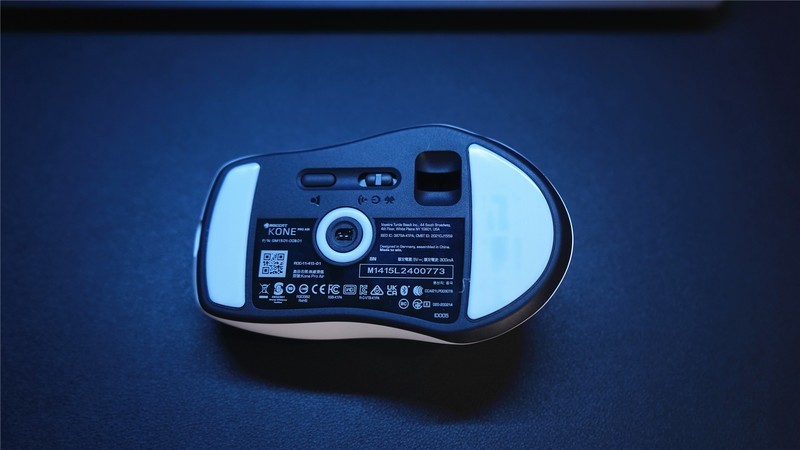 轻量化电竞鼠标新选择—冰豹魔幻豹KONE PRO AIR 上手体验