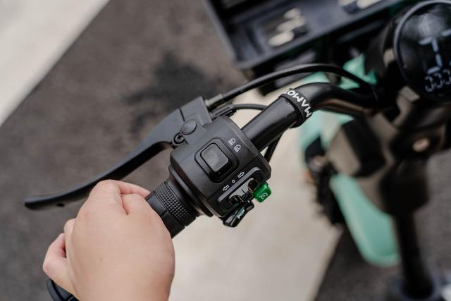 猛犸A5新国标电瓶车评测：除了无钥匙一键启动还有更香的