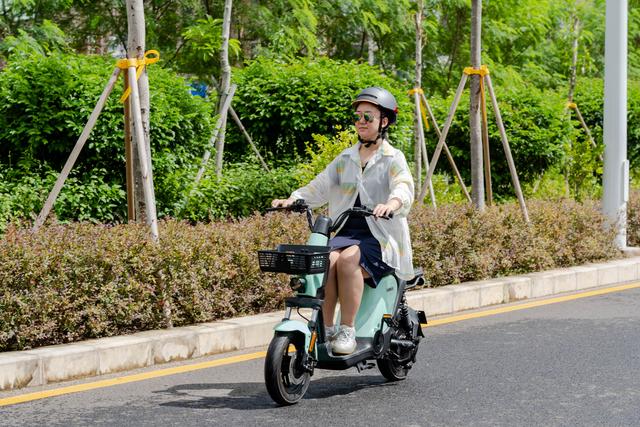 猛犸A5新国标电瓶车评测：除了无钥匙一键启动还有更香的