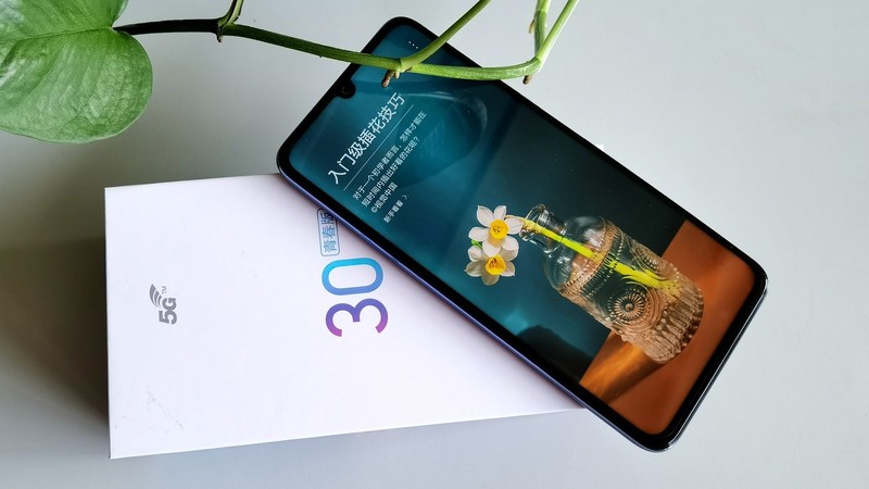 千元5G荣耀30青春版综合体验——换芯的青春依然别致