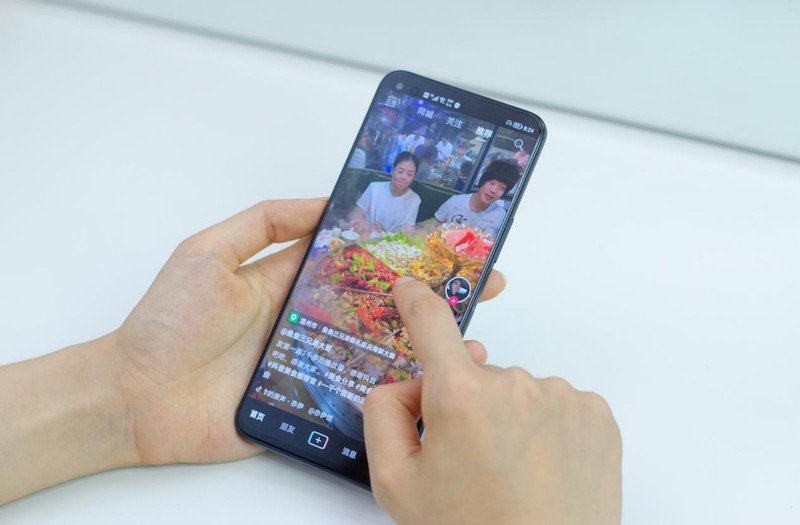 120Hz高刷全视屏、66W超级快充，畅快到起飞，荣耀X20全面测评