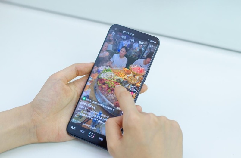 120Hz高刷全视屏、66W超级快充，畅快到起飞，荣耀X20全面测评