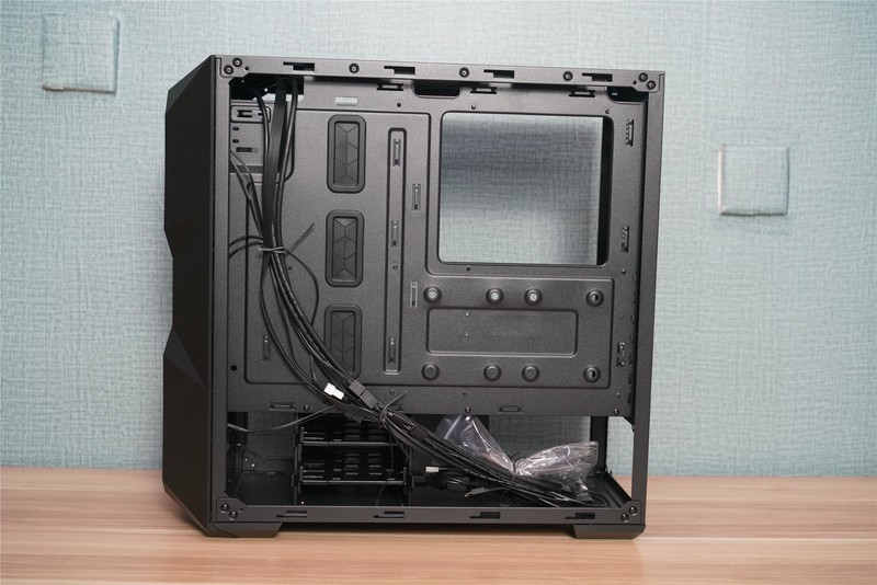 实用酷炫之选，酷冷至尊海魔360+V650金牌电源装机体验