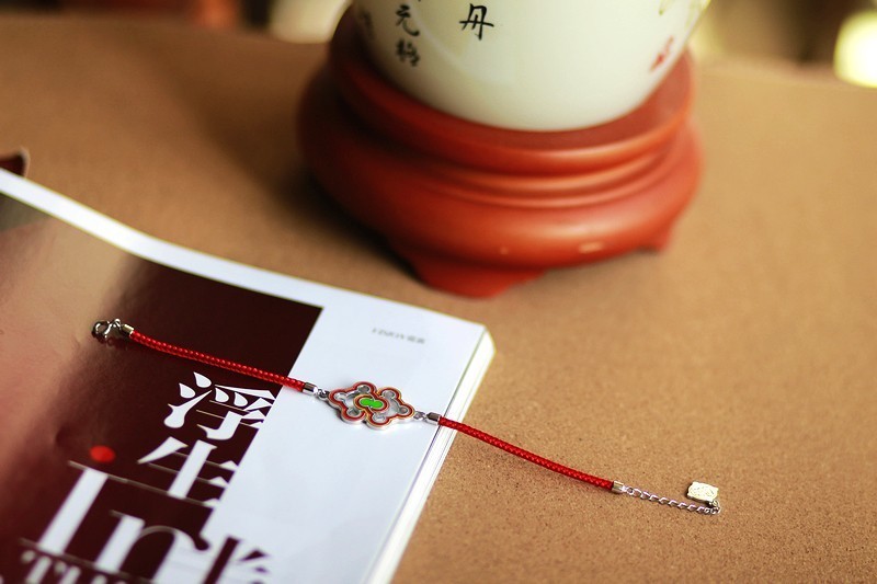 送给家人一份转运好礼 布达拉宫锦色芳华璀璨银手链