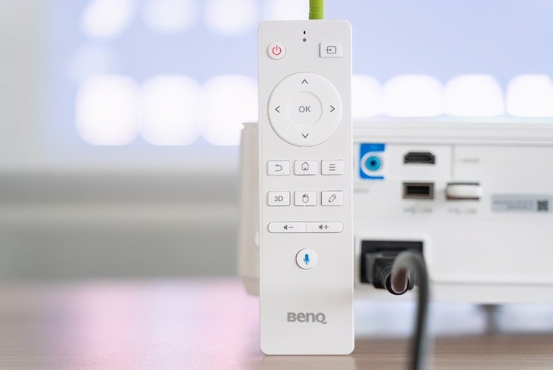 年底抢购办公用品：智能办公，一台投影仪就满足