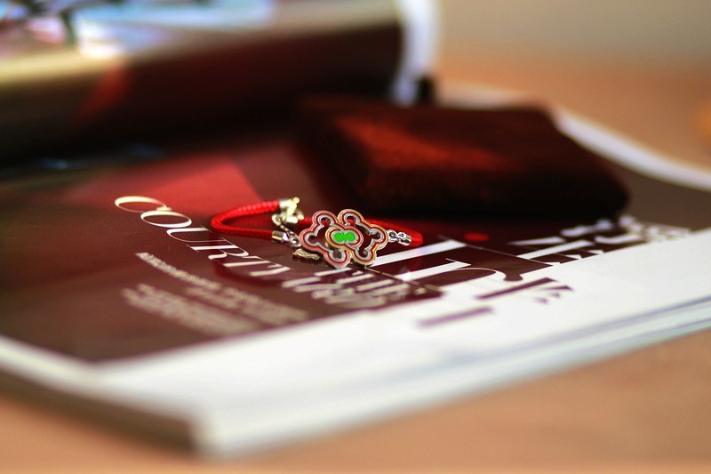 送给家人一份转运好礼 布达拉宫锦色芳华璀璨银手链