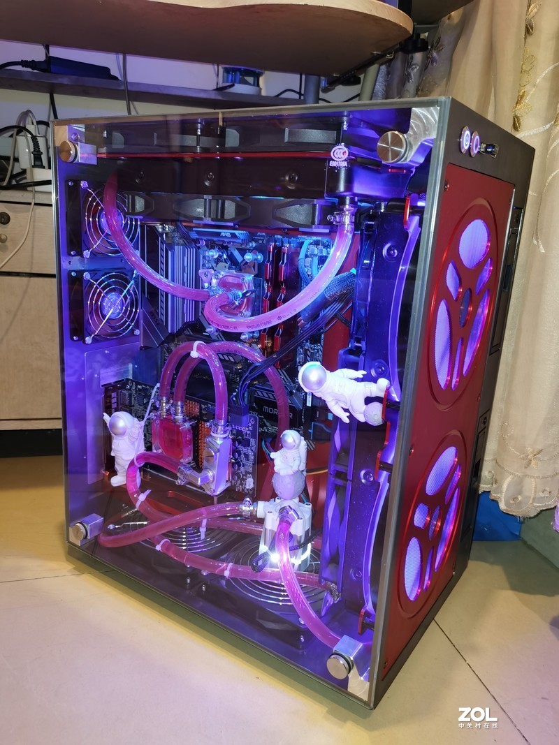 心血来潮自己做水冷机箱