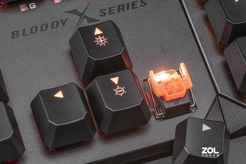 不止光轴，不要墨守成规，血手幽灵机械键盘新品赏析