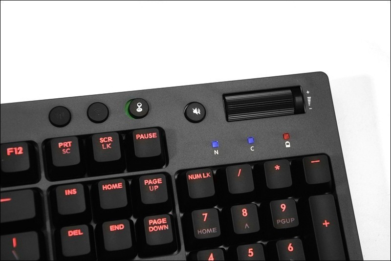 加灯、改成充电电池，TT飞行家G521pro三模键盘全网首发