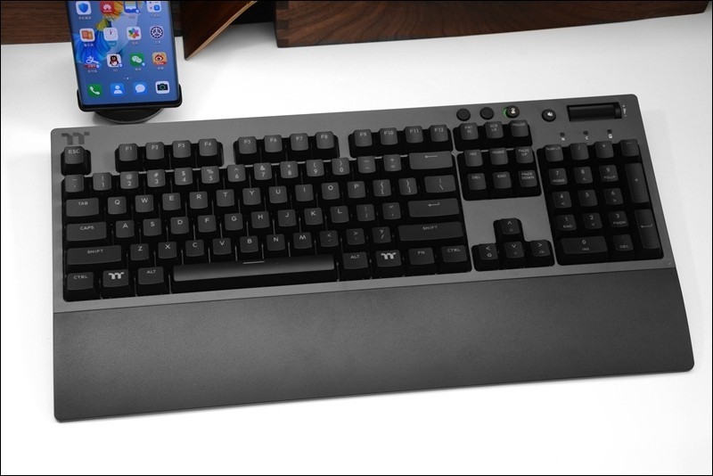 加灯、改成充电电池，TT飞行家G521pro三模键盘全网首发