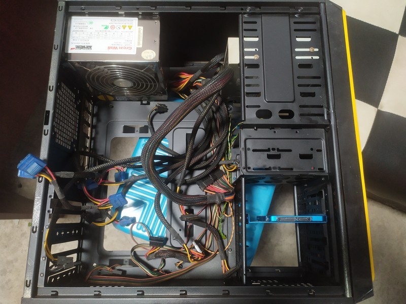 幻影的爱妻3770k旧主机，压轴戏，显卡插主板，合奏一曲《鲁大师跑分》