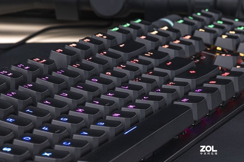 不止光轴，不要墨守成规，血手幽灵机械键盘新品赏析