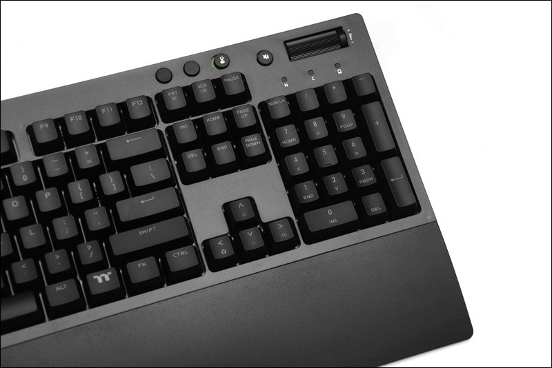 加灯、改成充电电池，TT飞行家G521pro三模键盘全网首发