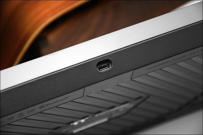 加灯、改成充电电池，TT飞行家G521pro三模键盘全网首发