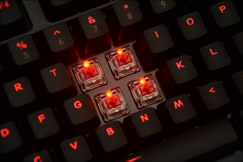 加灯、改成充电电池，TT飞行家G521pro三模键盘全网首发