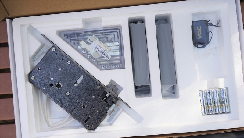 华为智选VOC智能门锁S评测：密码指纹门卡通用，手机一碰解锁