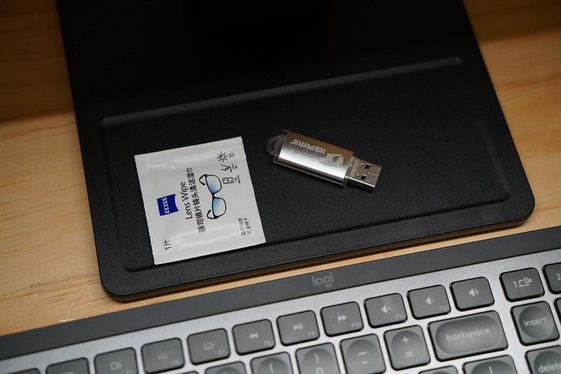 联想ThinkVision23.8英寸 商务办公显示器E24q开箱