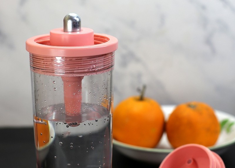 夏日里的健康饮品，一起来做鲜果气泡水吧