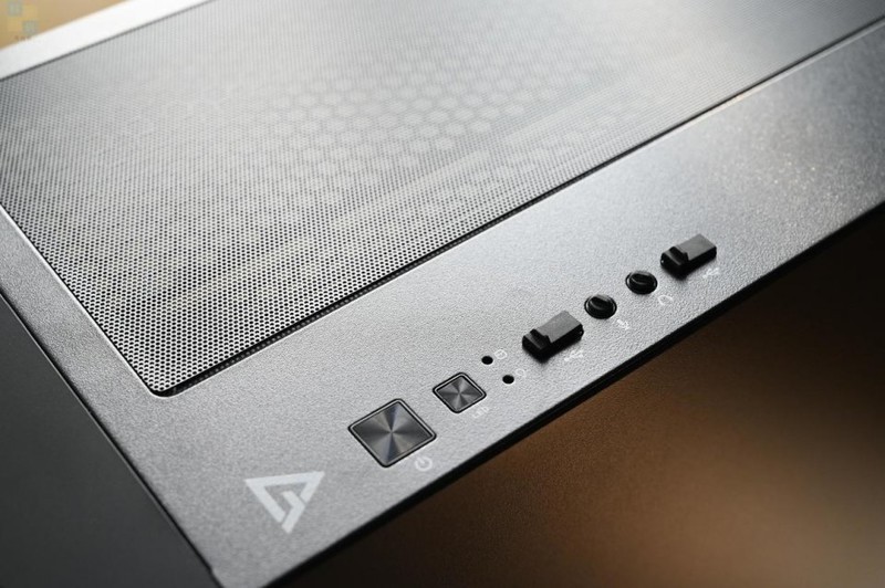 更可靠的中端机电组合，轻松升级高性能硬件，风行者DF700配NE850开箱体验