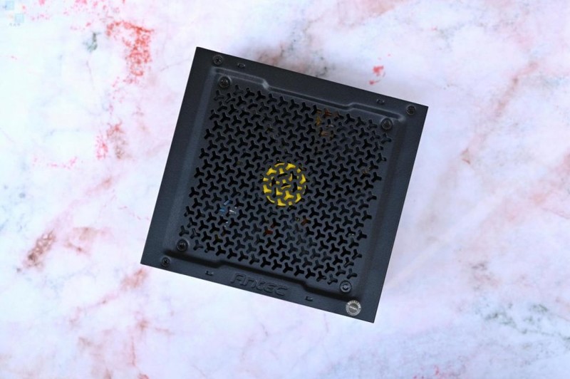 更可靠的中端机电组合，轻松升级高性能硬件，风行者DF700配NE850开箱体验