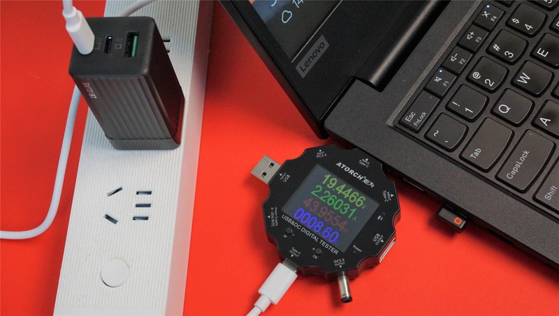 充电头界的苹果手机！征拓S3二代充电头评测：体积有那味了