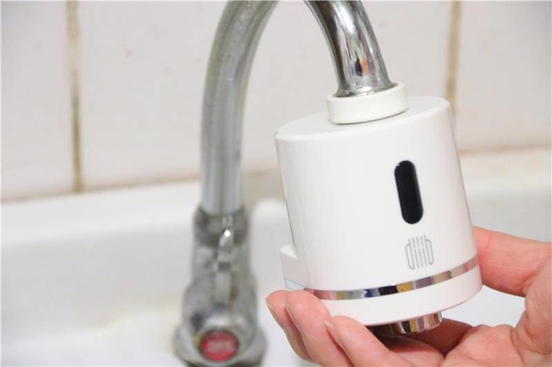 大白感应水嘴立竿见影！不插电续航长达五年，感应节水新体验