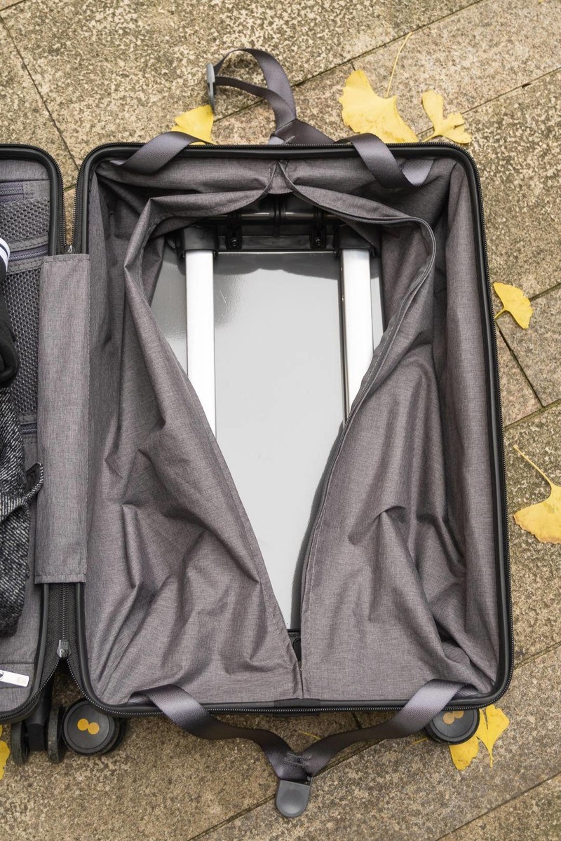 30秒过安检是一种怎样的体验？地平线8号商务登机箱评测