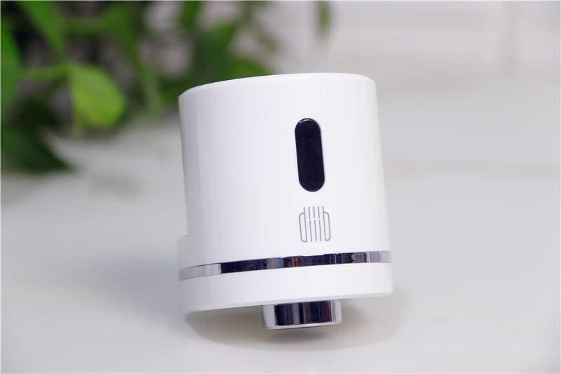 大白感应水嘴立竿见影！不插电续航长达五年，感应节水新体验