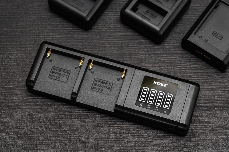 摄影那点事儿：实用配件分享，XTAR SN4相机电池模块化充电器体验