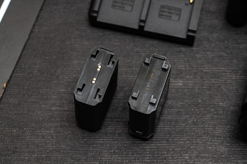 摄影那点事儿：实用配件分享，XTAR SN4相机电池模块化充电器体验