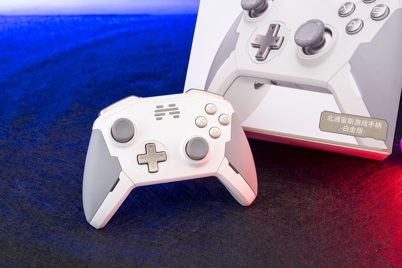 明明可以挤牙膏，非要创新，北通宙斯智能手柄快速上手