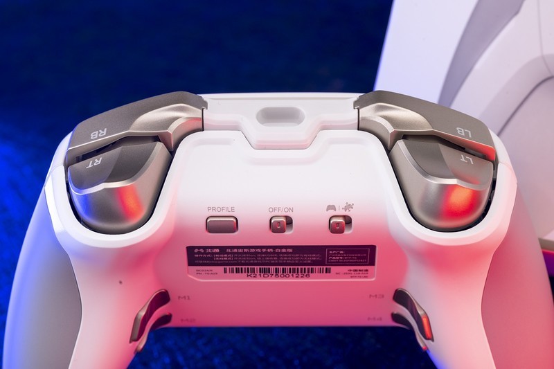 明明可以挤牙膏，非要创新，北通宙斯智能手柄快速上手