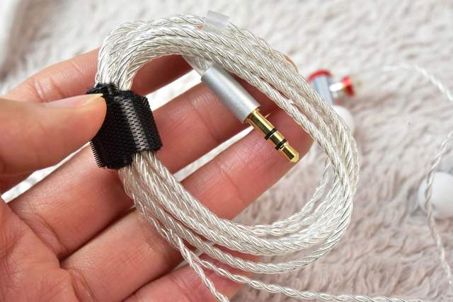 HIFI烧友眼里的哈曼曲线真的那么神奇吗？自然声NS0耳机评测