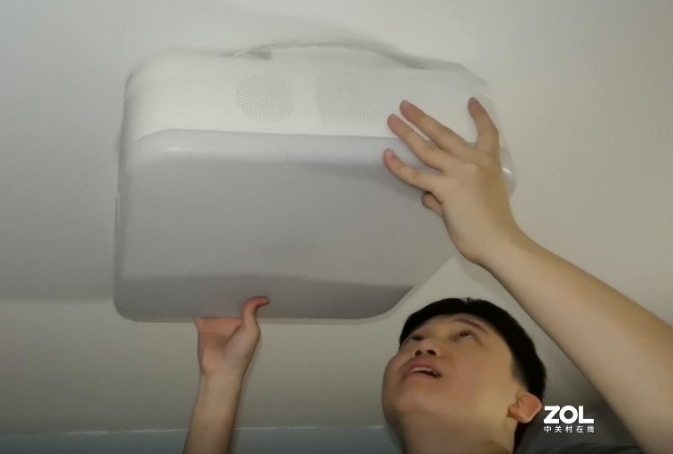 家用投影仪除了微投，原来还有“隐形”的！！！