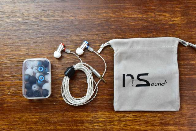 HIFI烧友眼里的哈曼曲线真的那么神奇吗？自然声NS0耳机评测