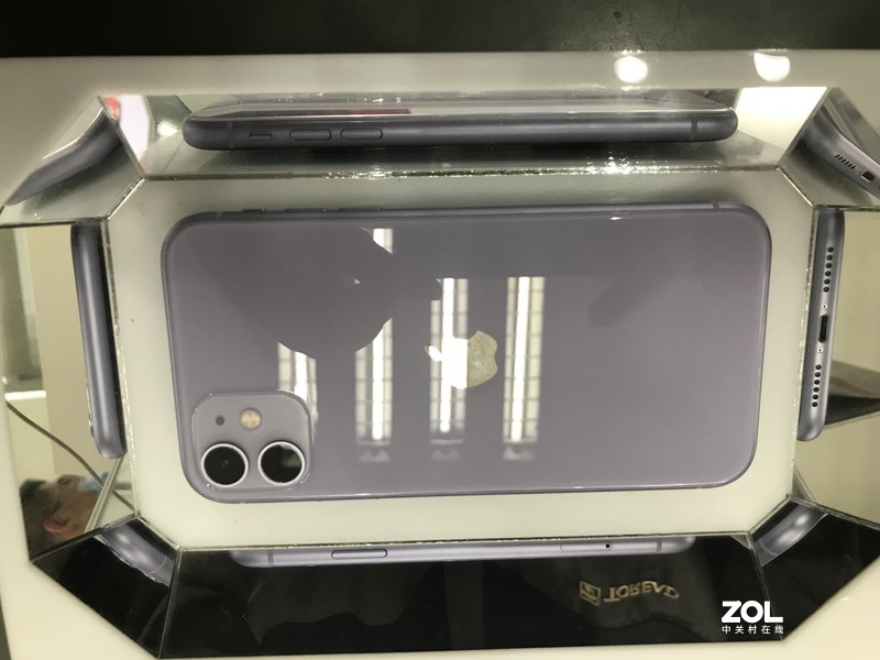 才几个月的苹果11话筒故障