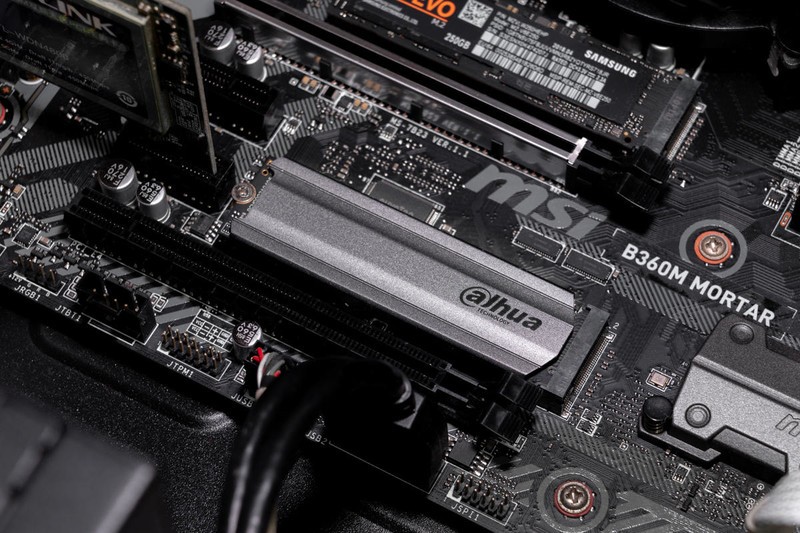 3400MB/s，十年质保只换不修，大华C900 PLUS 1TB固态硬盘实测