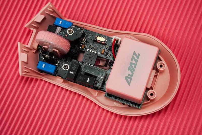 有了这个有颜值，定位精准的鼠标，不怕老婆不喜欢