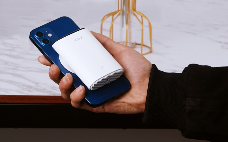 磁吸无线充新选择，iWALK咔嗒宝磁吸移动电源体验！