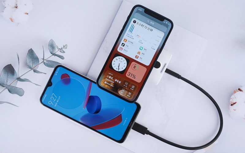 磁吸无线充新选择，iWALK咔嗒宝磁吸移动电源体验！