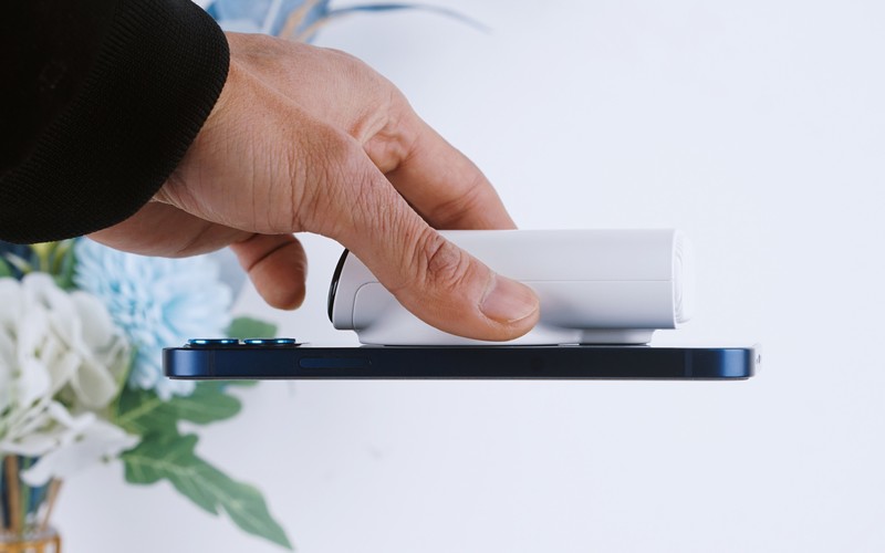 磁吸无线充新选择，iWALK咔嗒宝磁吸移动电源体验！