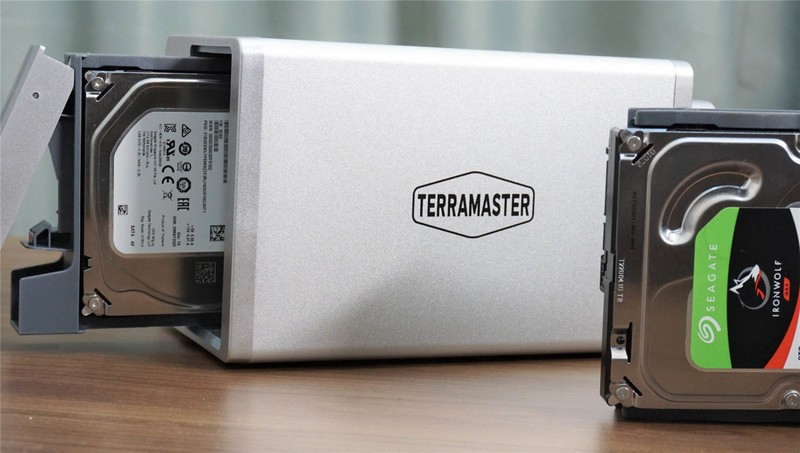 性价比才是硬道理！年轻人的第一台NAS体验分享：铁威马YYDS