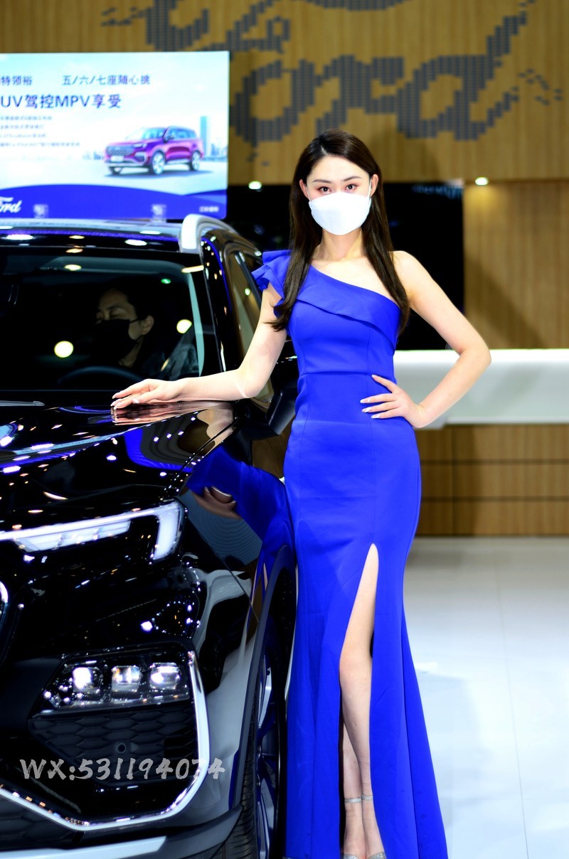 【原创】郑州国际车站---大红旗真香+人像篇（D7000+18-140、50 1.8D）