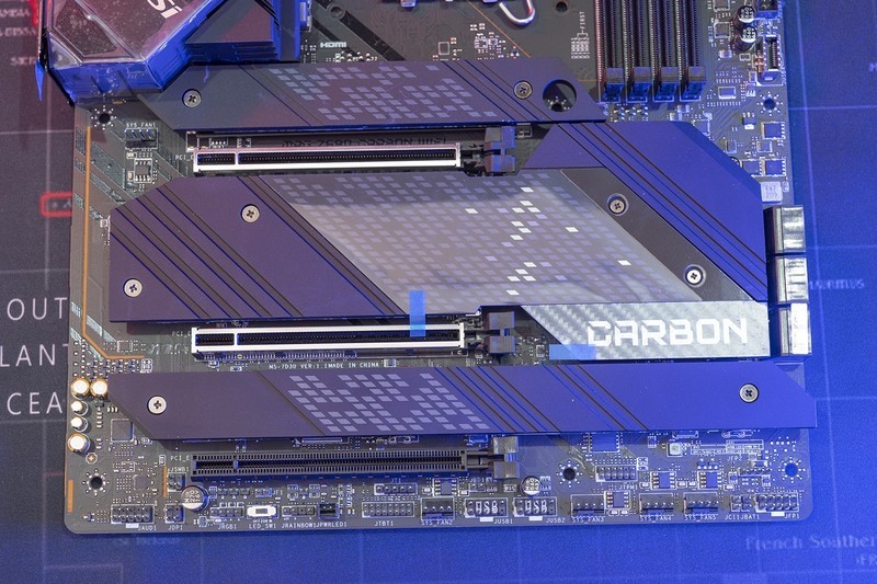 最低12GB/s,谁还敢说硬盘慢，PCI-E 5.0主控在路上