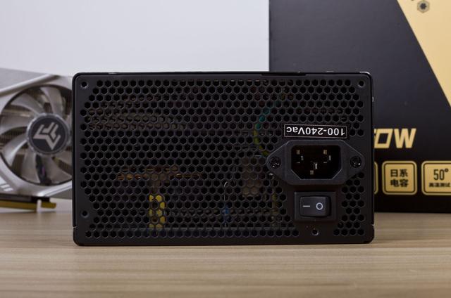 RTX20系列不香了？国庆抄底入手RTX2060s+金河田金牌A+650W