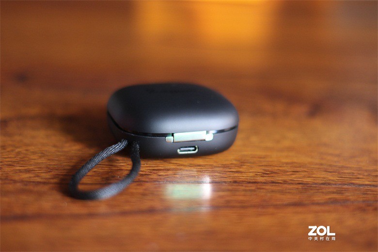 将美好的声音传递给大众 来自omthing AirFree Pods