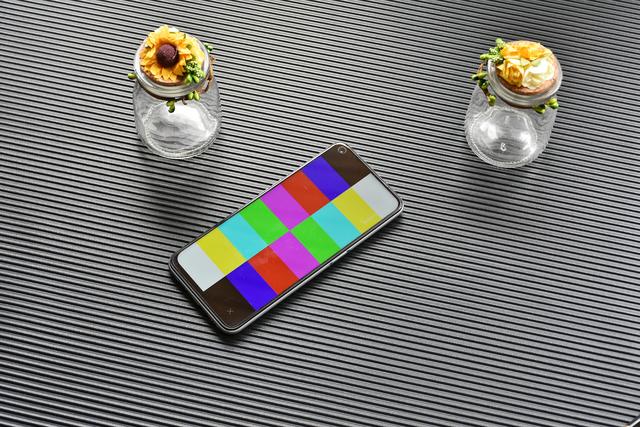 真我V5 5G全方位体验，从根源上弥补年轻一代的潮玩短板