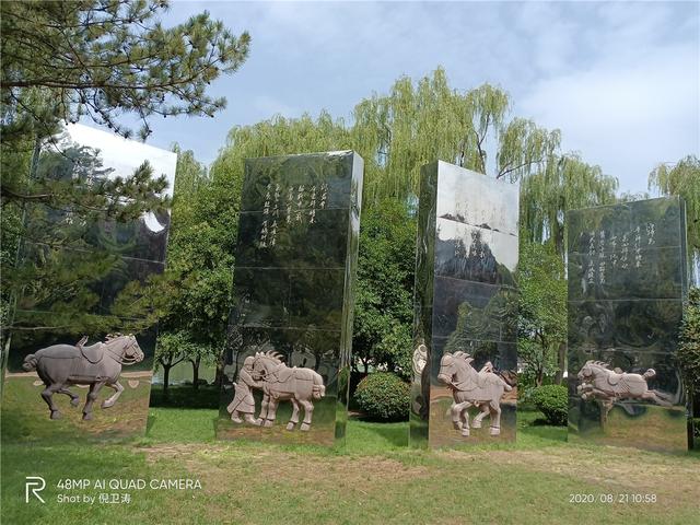 真我V5 5G全方位体验，从根源上弥补年轻一代的潮玩短板