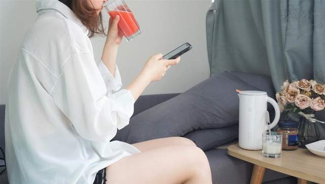 豆浆果汁在家喝！天猫精灵妙物格丽思豆浆机评测：一机多用很实在