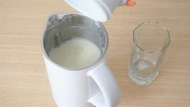 豆浆果汁在家喝！天猫精灵妙物格丽思豆浆机评测：一机多用很实在